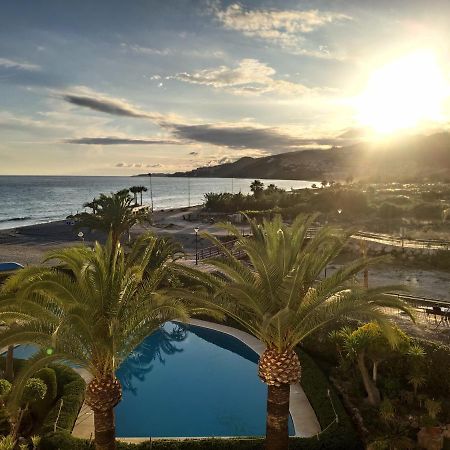 Apartamentos Starnerja En Stella Maris Экстерьер фото